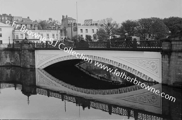 KEMPBRIDGE AT HIGH TIDE